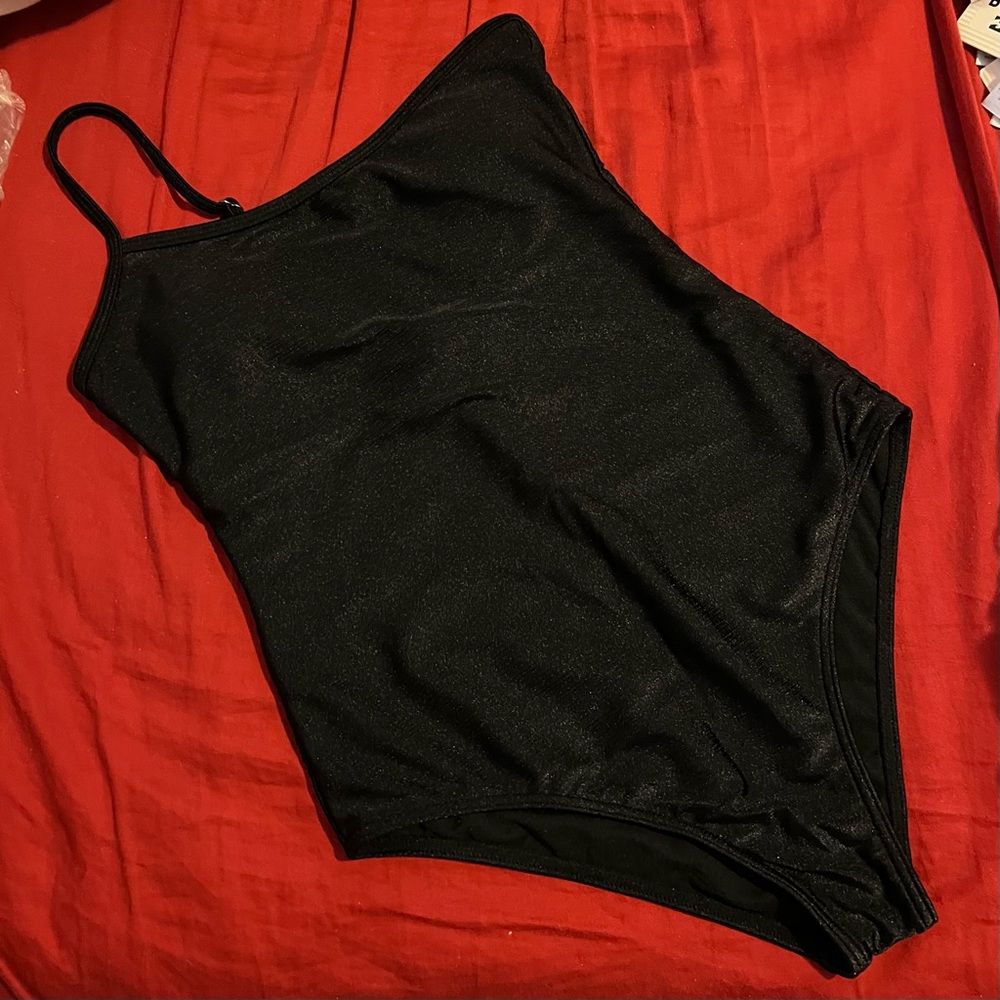 Love Bound One Piece